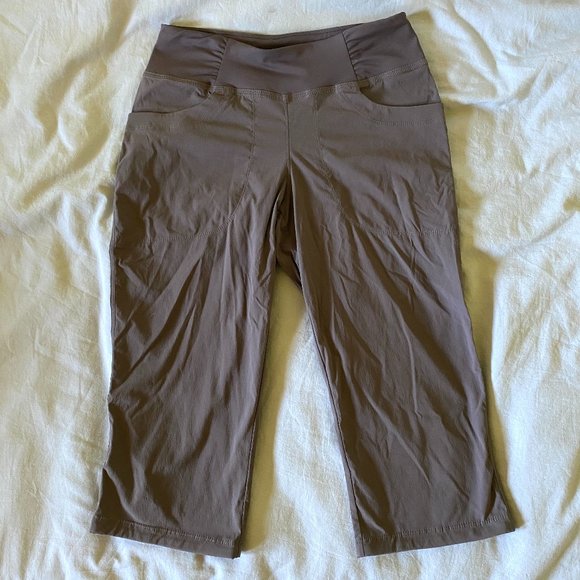 Dynama Capri Pants - Picture 1 of 5